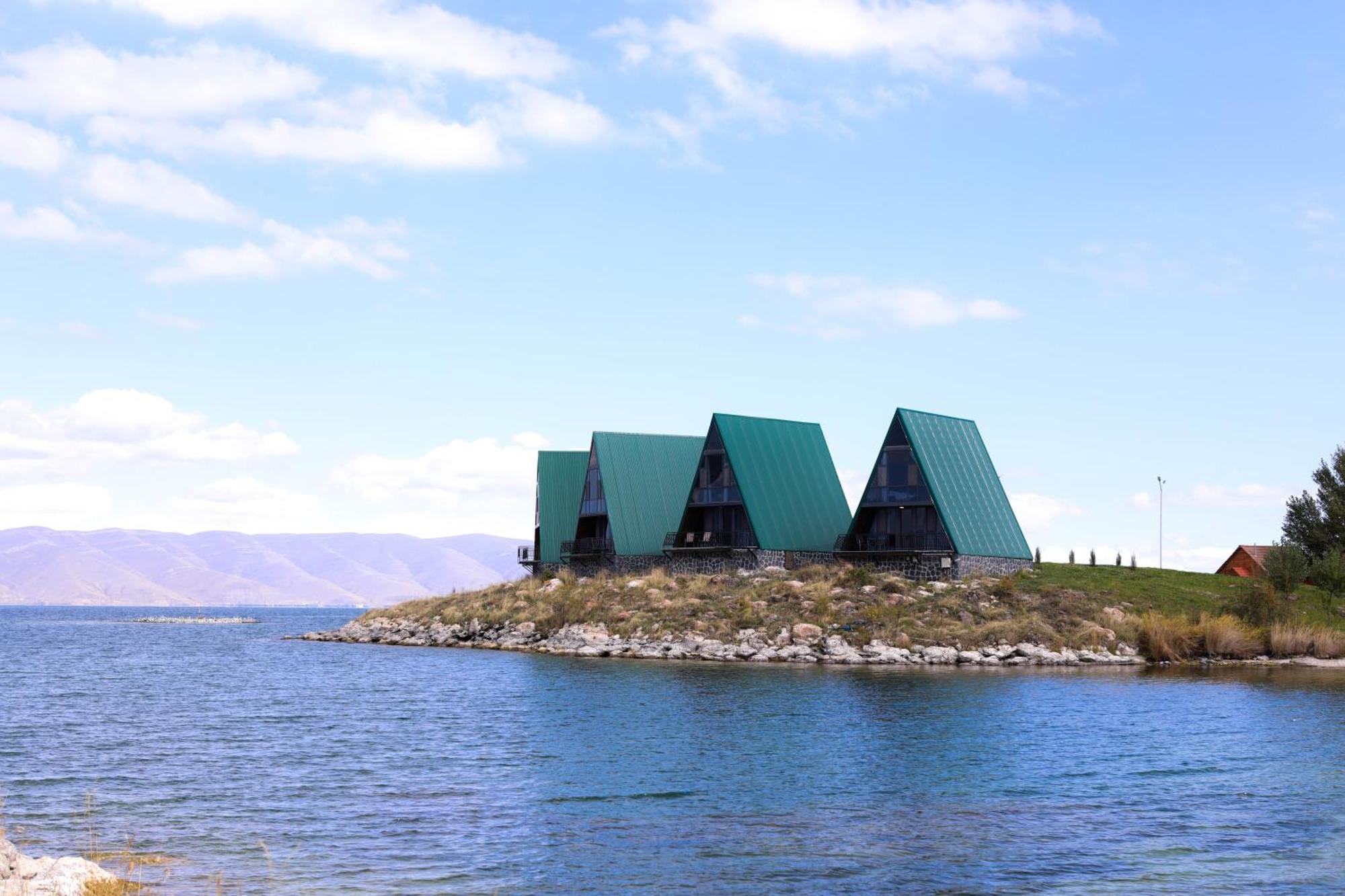 Noy Land Resort Sevan Luaran gambar